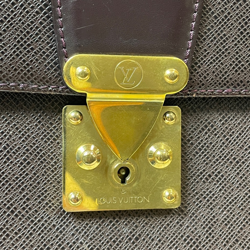 Louis Vuitton Bag - Picture 11 of 16